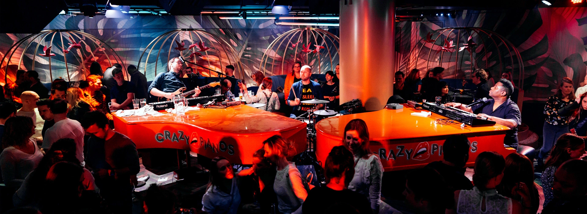 Crazy Pianos on Tour boeken voor de beste prijs