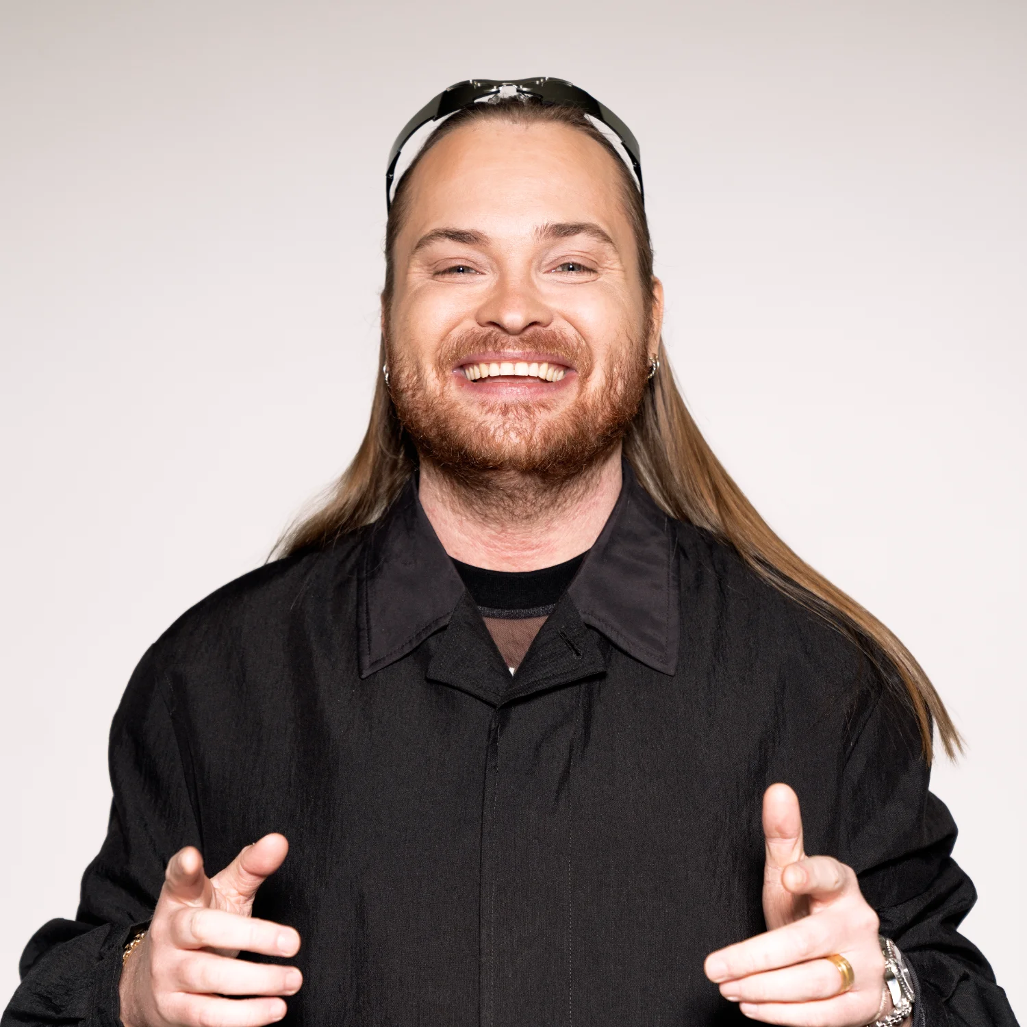 Donnie boeken voor de beste prijs bij Artist Capitol