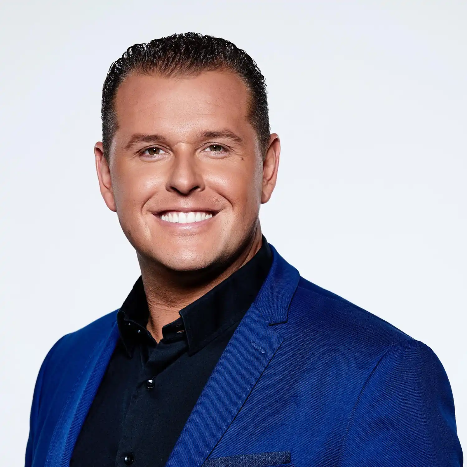 John West voor de beste prijs boeken bij Artist Capitol