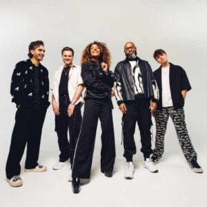 Popgunnn boeken bij Artist Capitol voor de laagste prijs