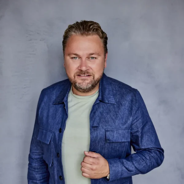 Wesley Bronkhorst voor de scherpste prijs boeken bij Artist Capitol