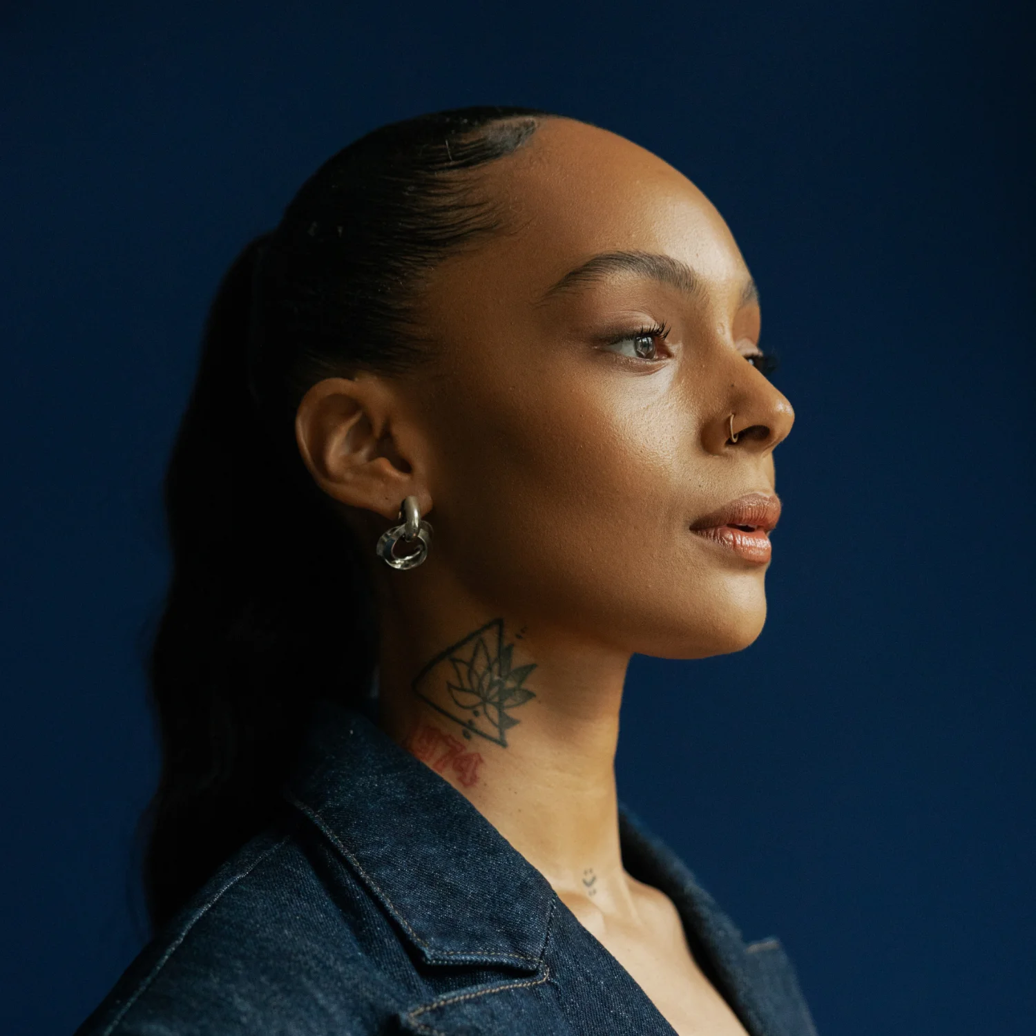 Zoë Livay voor de beste prijs boeken bij Artist Capitol