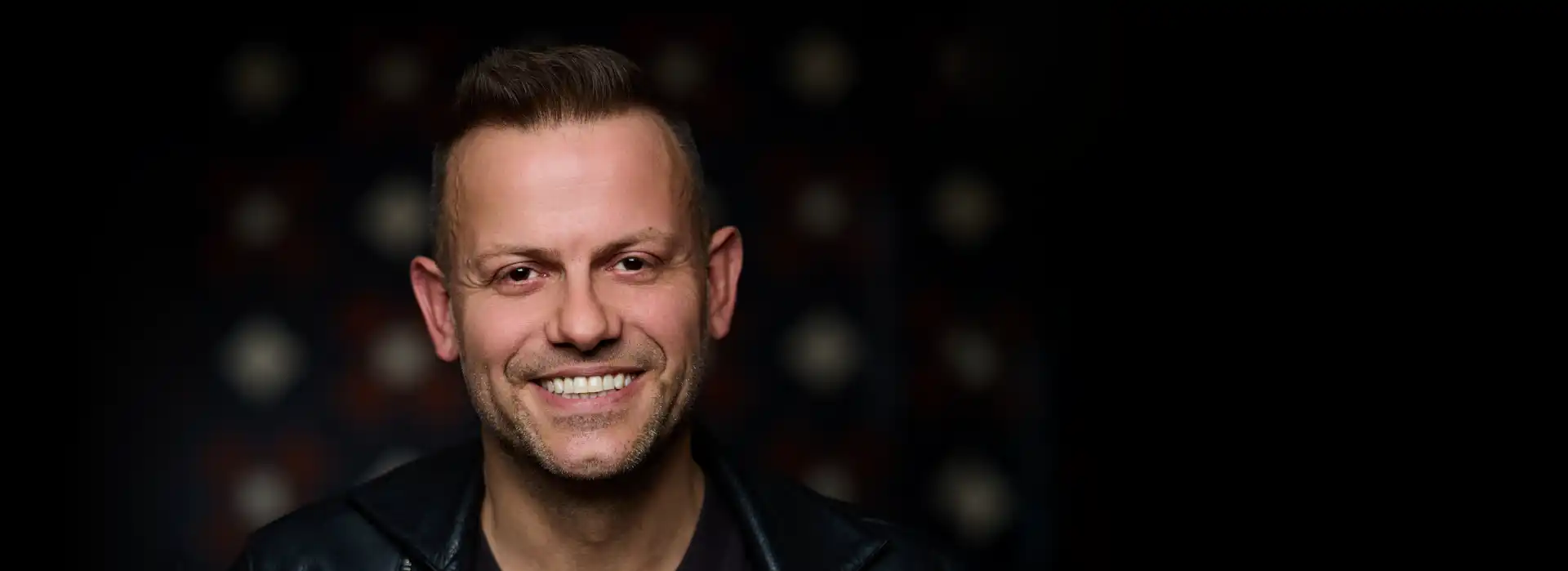 Billy the Kit voor de beste prijs boeken bij Artist Capitol