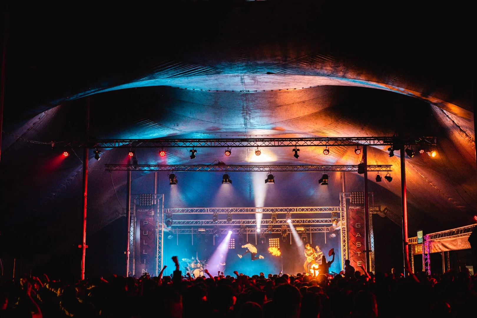 Coverband Legends voor de beste prijs boeken bij Artist Capitol