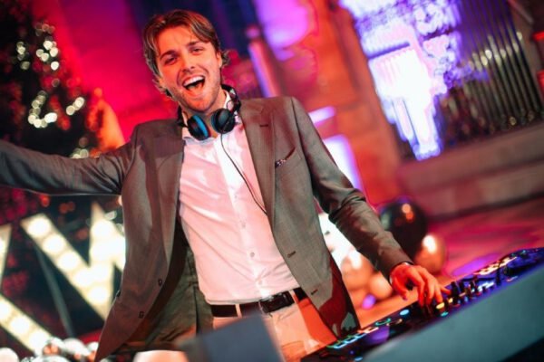 DJ Sax Duo The Brotherhood voor de beste prijs boeken bij Artist Capitol