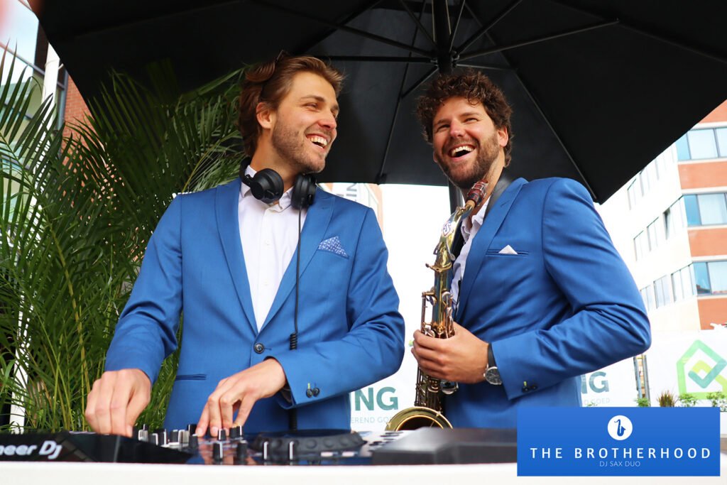DJ Sax Duo The Brotherhood voor de beste prijs boeken bij Artist Capitol