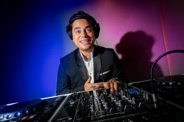 DJ Weslo voor de beste prijs inhuren bij Artist Capitol