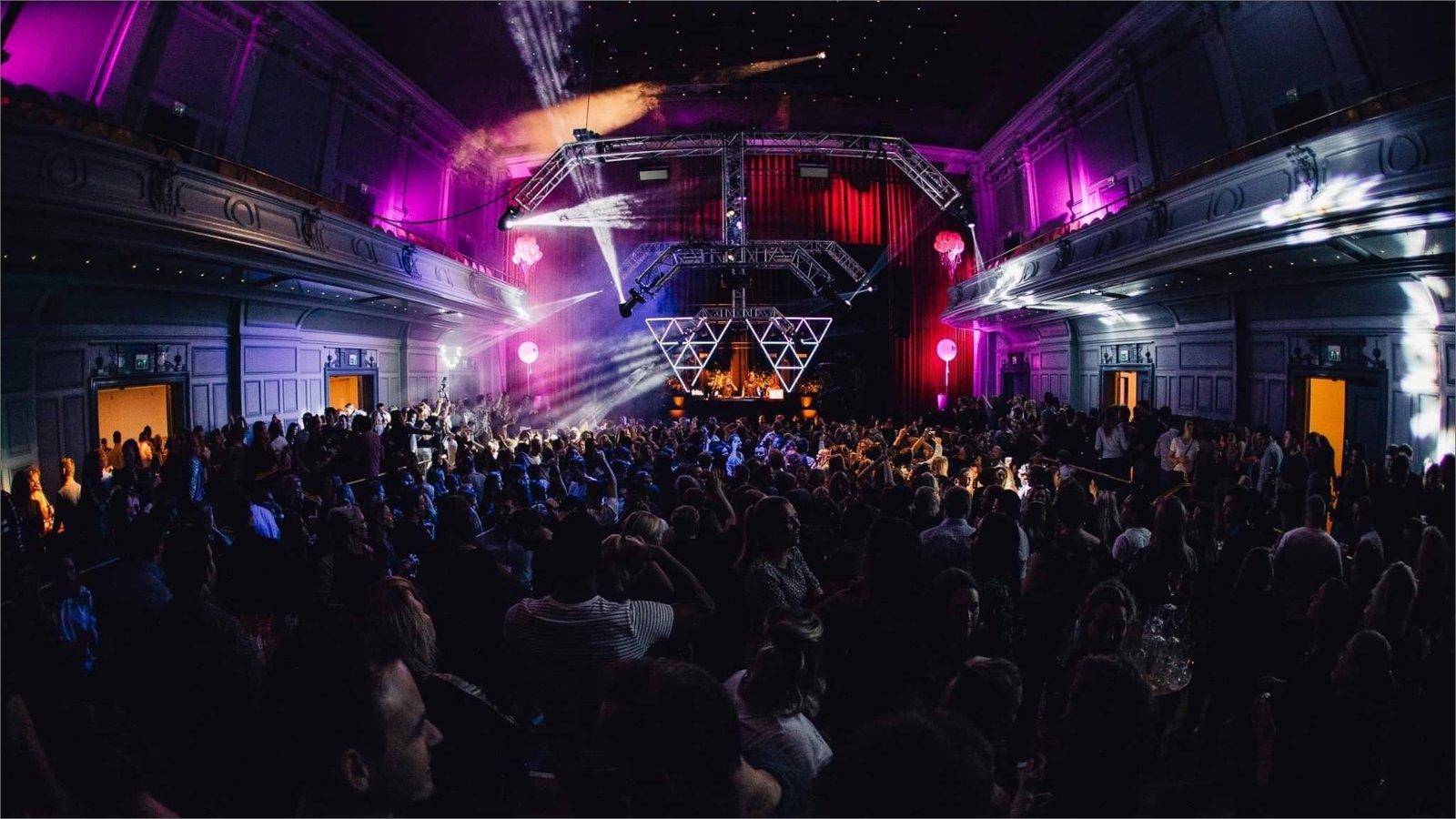 DJ Your Good Guy voor de beste prijs boeken bij Artist Capitol