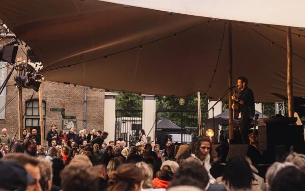 Ron Hendrickx voor de beste prijs boeken bij Artist Capitol