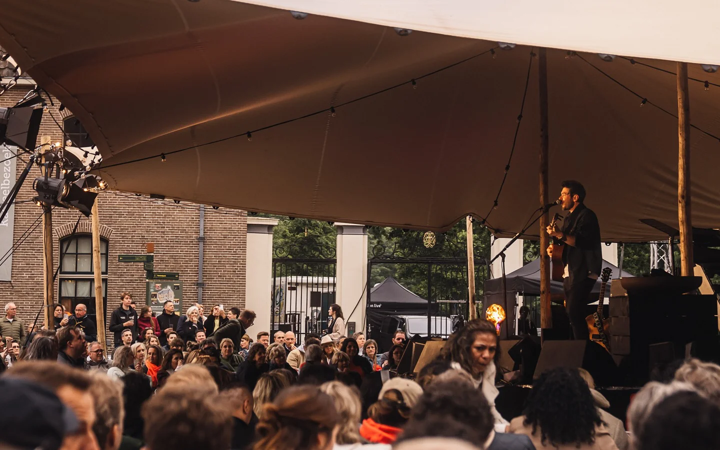 Ron Hendrickx voor de beste prijs boeken bij Artist Capitol