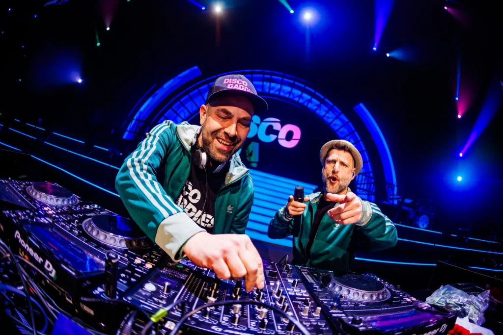 Disco Daddies boeken voor de beste prijs bij Artist Capitol