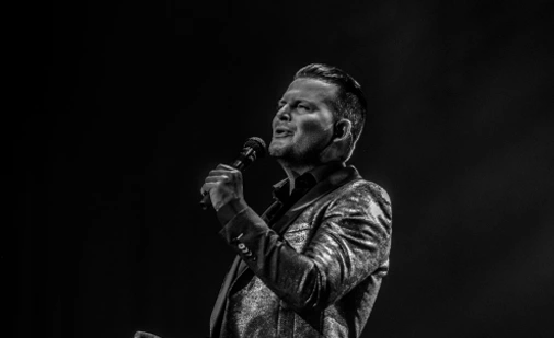 Mike Peterson voor de beste prijs boeken bij Artist Capitol