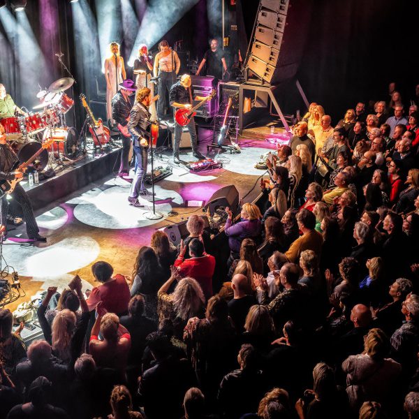 Bouke and Elvis Matters Band boeken voor de beste prijs bij Artist Capitol
