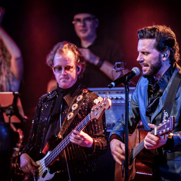 Bouke and Elvis Matters Band boeken voor de beste prijs bij Artist Capitol