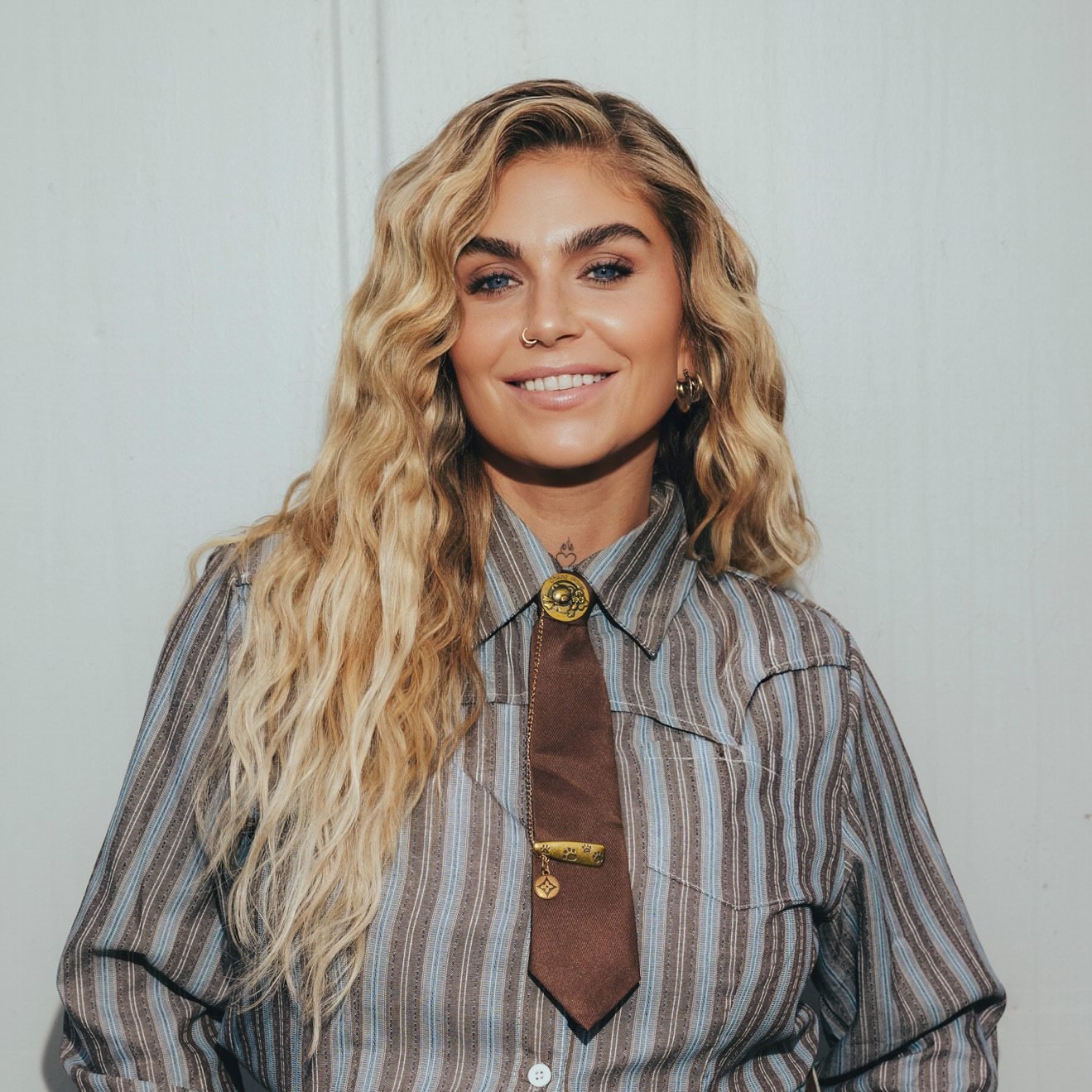 Roxanne Hazes boeken bij Artist Capitol voor de beste prijs