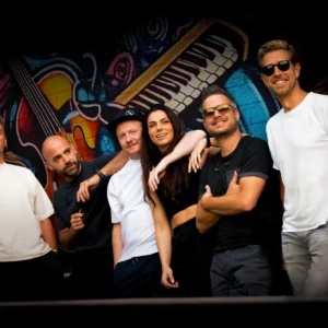Level Six - Persfoto 2026