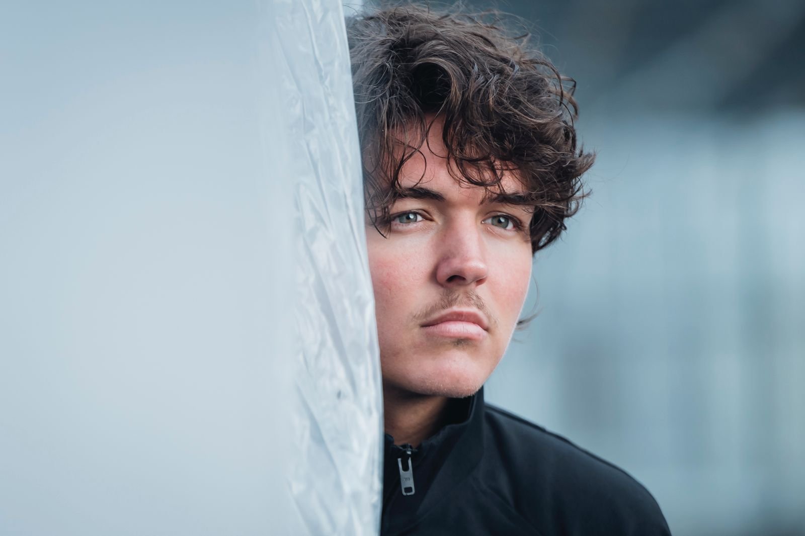 Sem Rozendaal boeken voor de beste prijs bij Artist Capitol