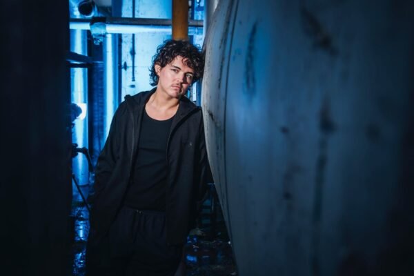Sem Rozendaal boeken voor de beste prijs bij Artist Capitol