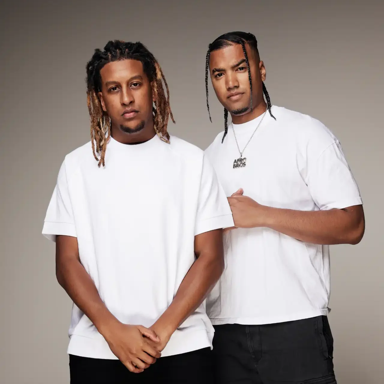 Afro Bros boeken voor de beste prijs bij Artist Capitol -2