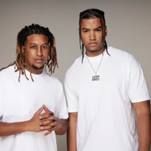 Afro Bros boeken voor de beste prijs bij Artist Capitol - Persfoto