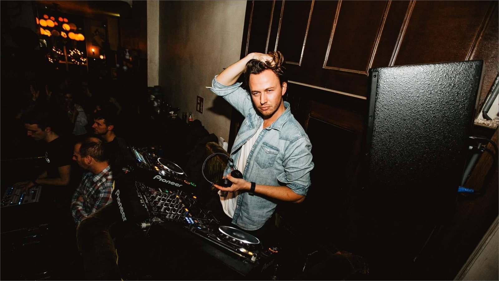 DJ Your Good Guy voor de beste prijs boeken bij Artist Capitol