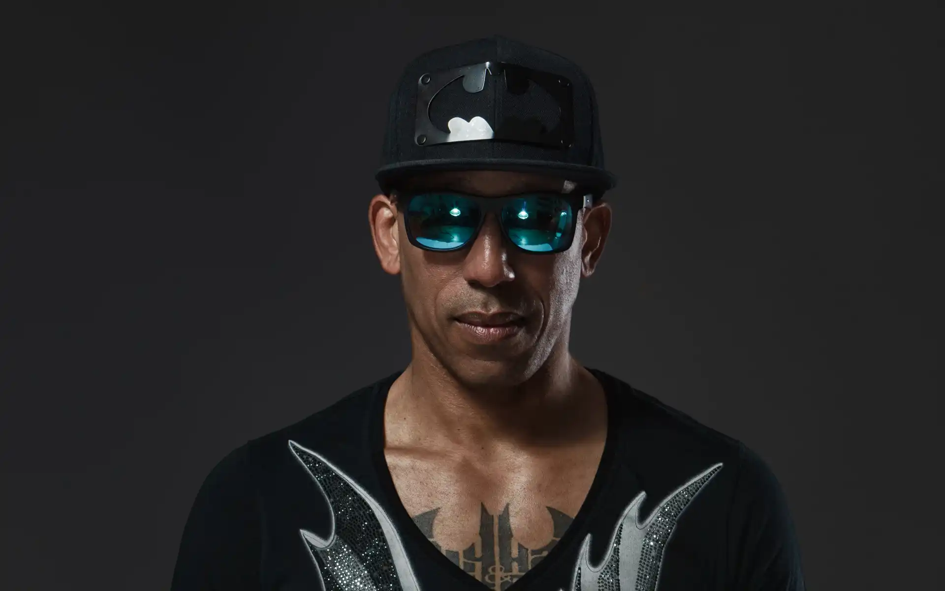 Darkraver boeken voor de beste prijs bij Artist Capitol - Persfoto