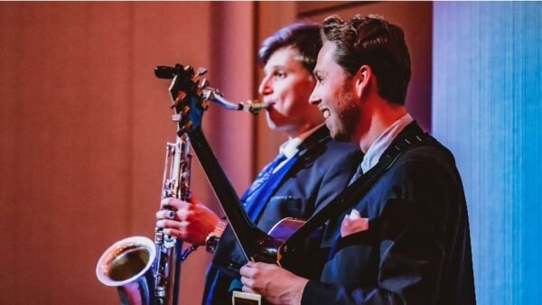Dukes of Jazz boeken voor de beste prijs bij Artist Capitol