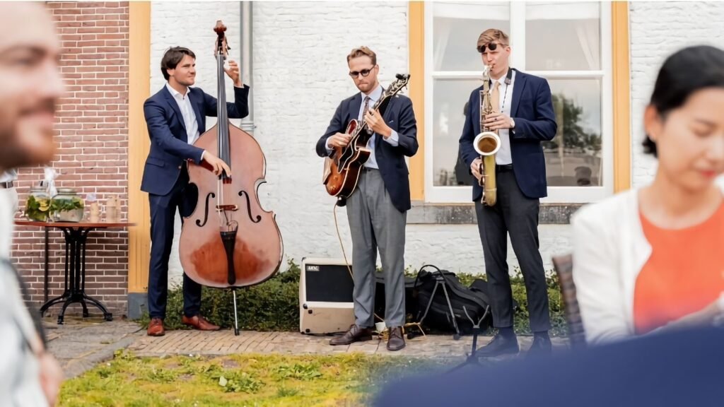 Dukes of Jazz boeken voor de beste prijs bij Artist Capitol