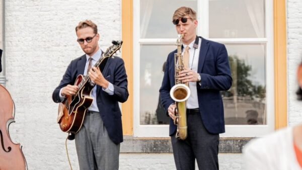 Dukes of Jazz boeken voor de beste prijs bij Artist Capitol