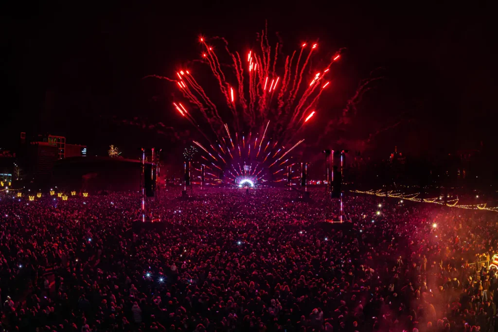 HIT REPUBLIC boeken voor de beste prijs bij Artist Capitol