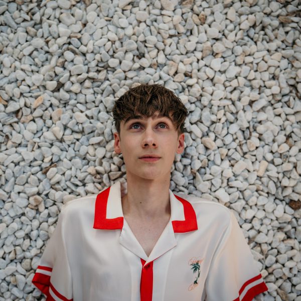 JOB Dutchtuber boeken voor de beste prijs bij Artist Capitol - Persfoto