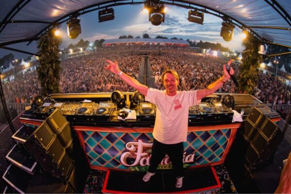 Regi boeken voor de beste prijs bij Artist Capitol -5