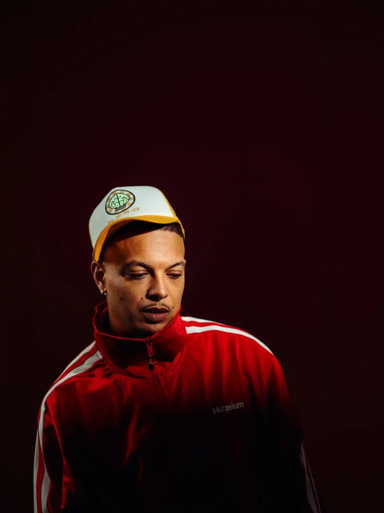 Ronnie Flex boeken voor de beste prijs bij Artist Capitol -4