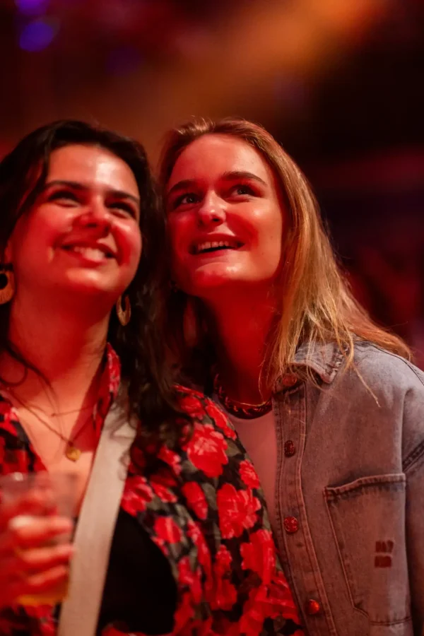 Team Disco Snolly boeken voor de beste prijs bij Artist Capitol -11