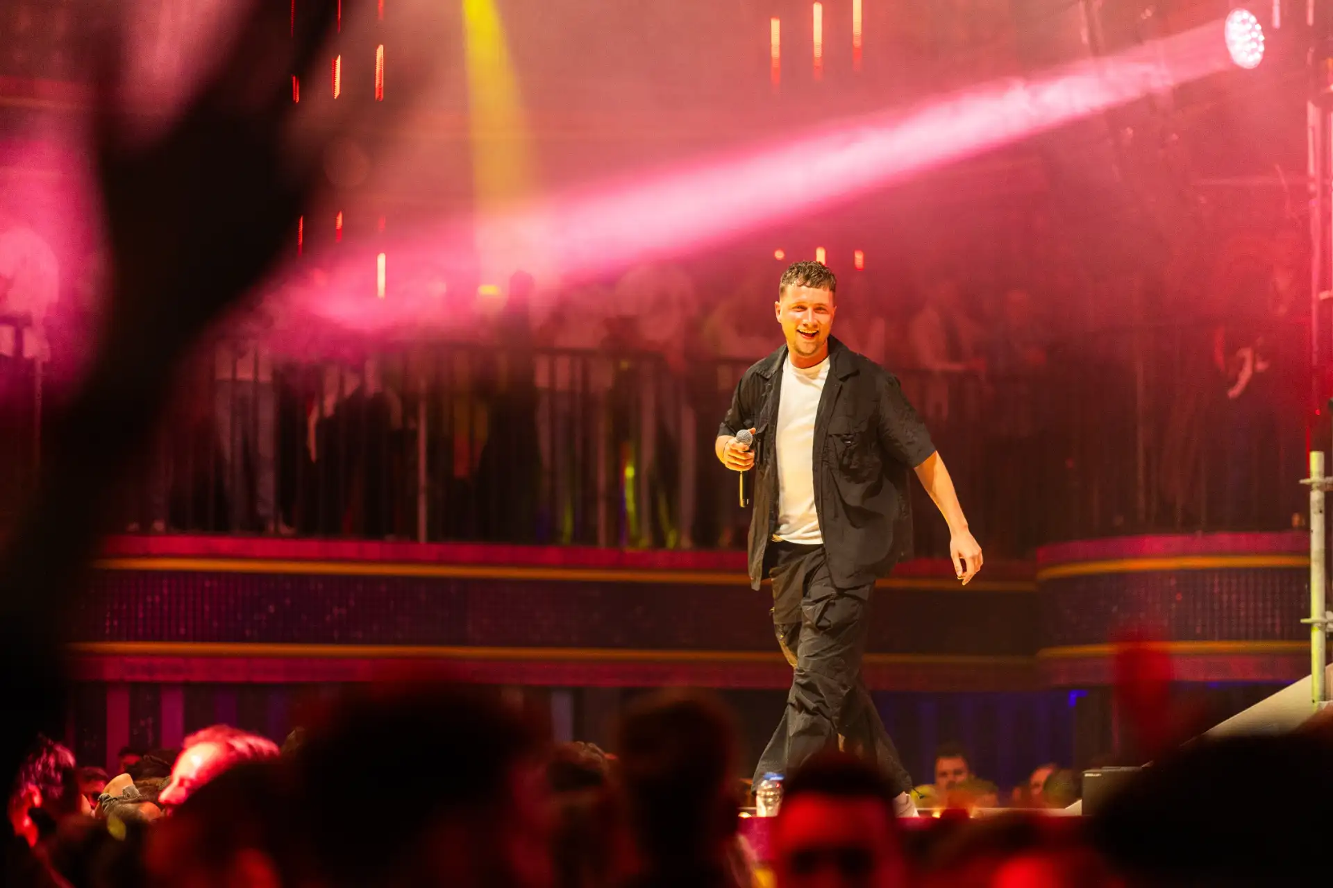 Team Disco Snolly boeken voor de beste prijs bij Artist Capitol -16