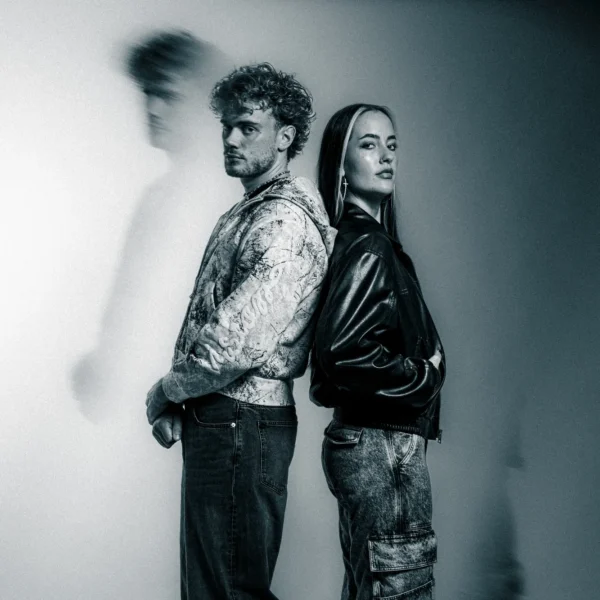 BACK2SORA boeken voor de beste prijs bij Artist Capitol - Persfoto