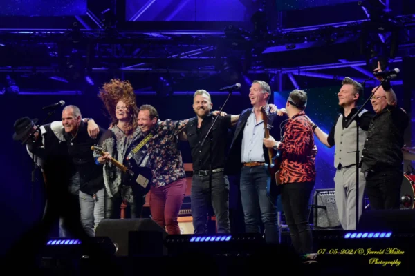 Brucified boeken voor de beste prijs bij Artist Capitol -4