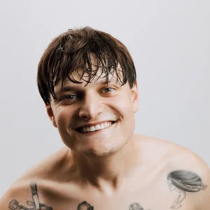 Denis the Menis boeken voor de beste prijs bij Artist Capitol - Persfoto