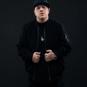 Dr. Rude boeken voor de beste prijs bij Artist Capitol - Persfoto