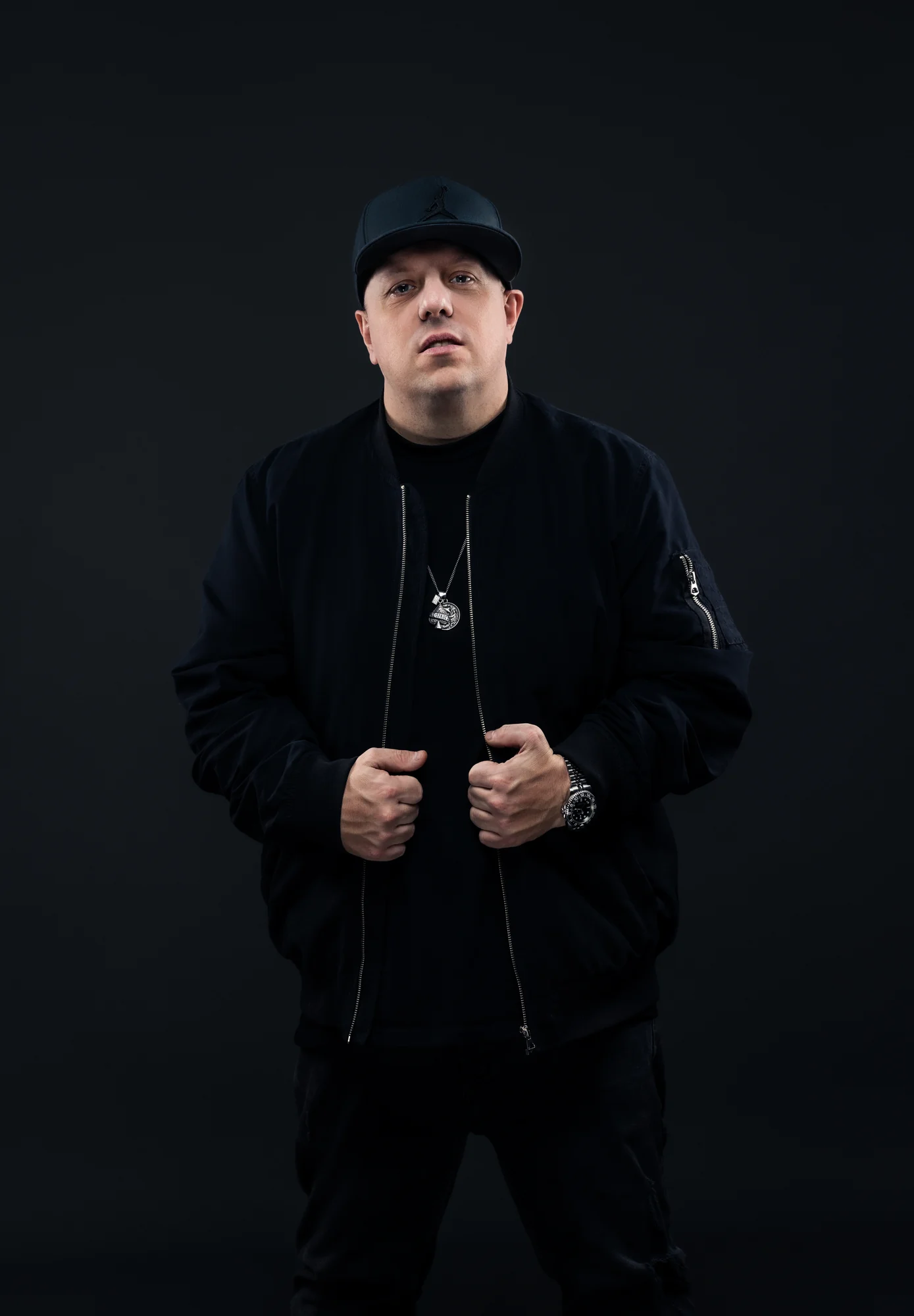 Dr. Rude boeken voor de beste prijs bij Artist Capitol - Persfoto