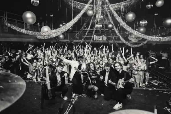 POPGUNNN boeken voor de beste prijs bij Artist Capitol -3