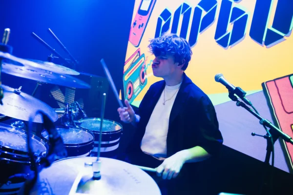 POPGUNNN boeken voor de beste prijs bij Artist Capitol -6