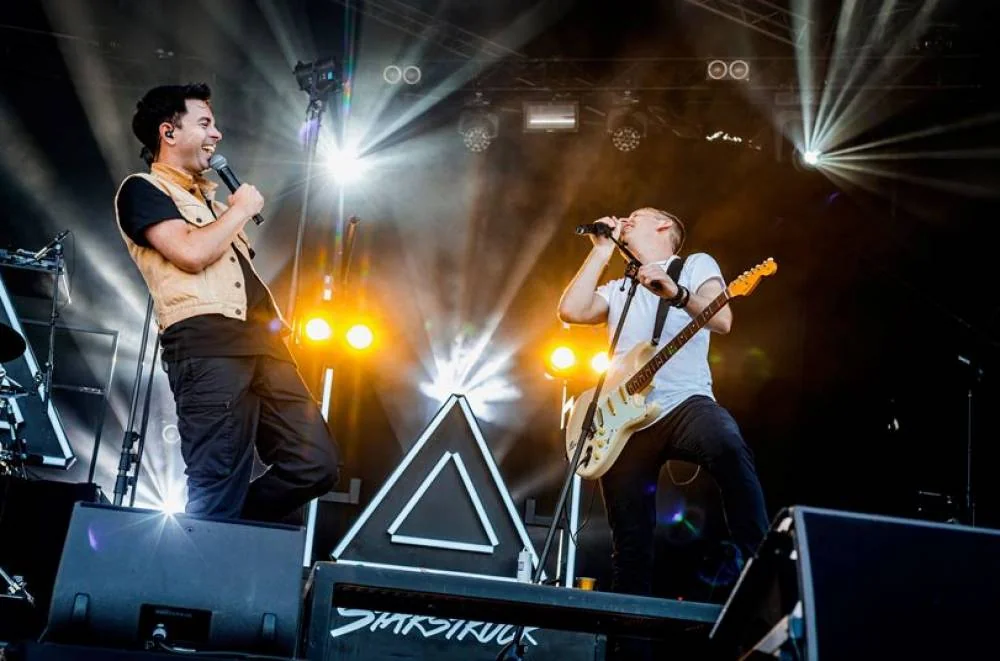 STARSTRUCK boeken voor de beste prijs bij Artist Capitol -3