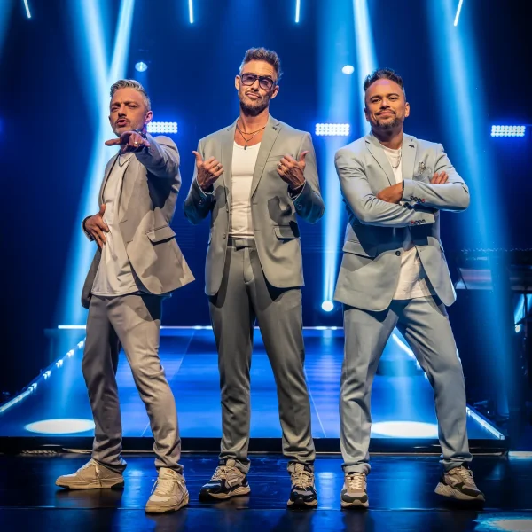 Story of Boybands boeken voor de beste prijs bij Artist Capitol - Persfoto