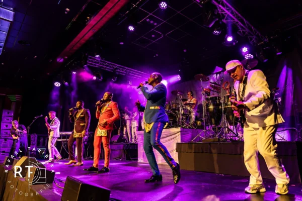 The Chicago Funk boeken voor de beste prijs bij Artist Capitol -1