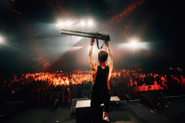 The Juliets boeken voor de beste prijs bij Artist Capitol -4