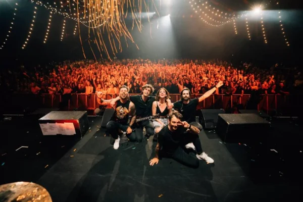 The Juliets boeken voor de beste prijs bij Artist Capitol - Persfoto