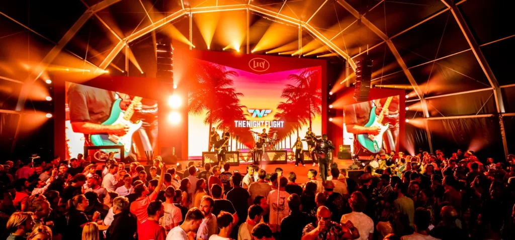 The Night Flight boeken voor de beste prijs bij Artist Capitol -2