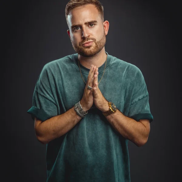 Uncaged boeken voor de beste prijs bij Artist Capitol - Persfoto
